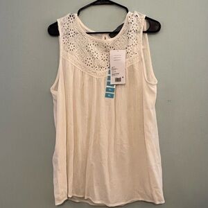 Elegant White Sleeveless Eyelet Top